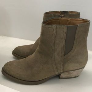 Tan nine west high ankle boots